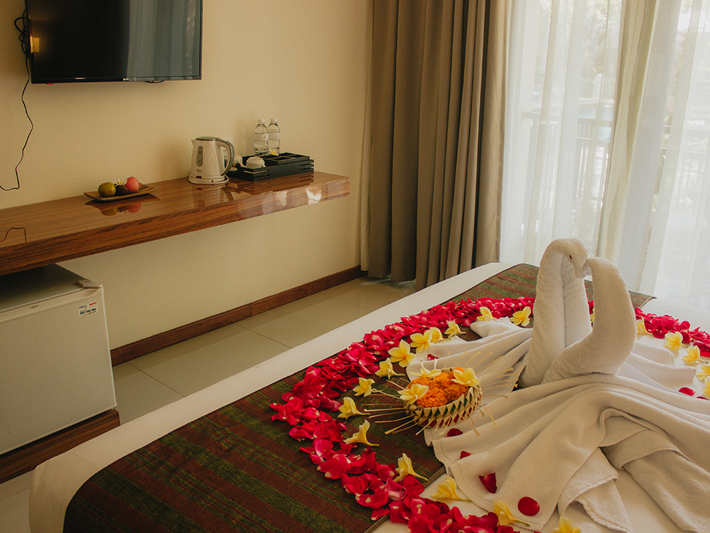 http://dmo.booknpay.net/argyasantijimbaran/assets/img/static/superior-double-rooms/superior-double-rooms1.jpg